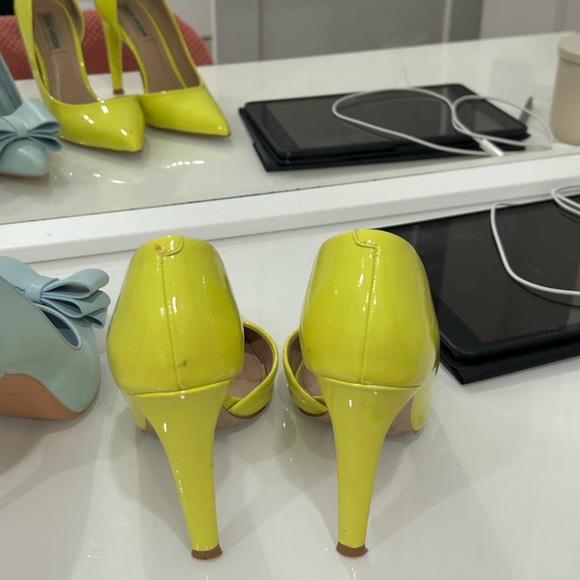 Heels - Picture 2 of 2